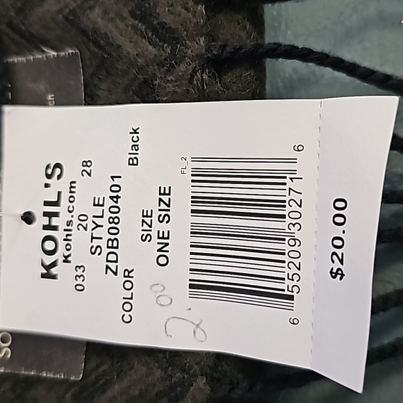 Softer than Cashmere women's gray Ambra scarf. NWT. Super soft. Great gift - Picture 6 of 6